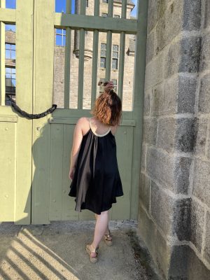 Robe courte à bretelles, Diva Noire – Image 2