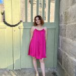 La robe courte à bretelles, Diva fuchsia est très fluide et tellement Glamour ! A matcher avec vos plus beaux talons et une petite pochette pour 1 total look :)