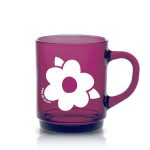 Cette mug rétro rose en verre trempé (duralex) nous embarque pour un voyage dans les 70's. Il y a plusieurs couleurs et motifs, elles sont empilables. Fabriquée en France